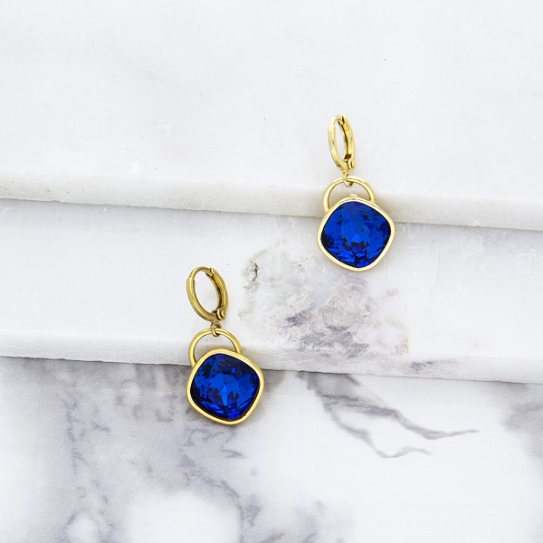 Arete para Mujer con Cristal Fino Europeo en forma de Rombo, Bañado en Oro 14k, Arete Elegante y Brillante, Aretes de Mujer de Moda, Joyería para Mujer de Moda, Regalo especial