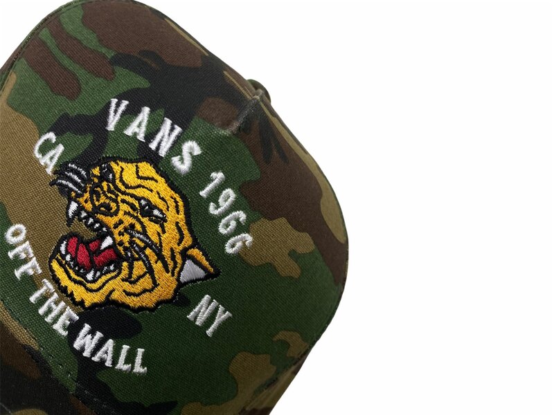 Gorra Vans 1966 CAMO Tigre Para Adulto