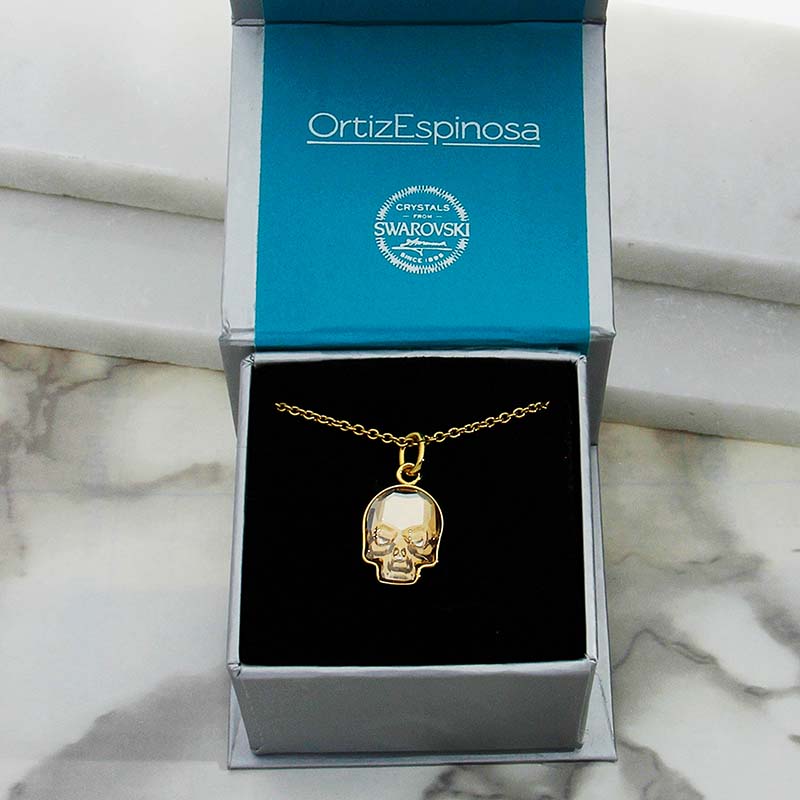 Collar para Mujer con Cristal Fino Europeo en forma de Calavera- Bañado en Oro 14k- Collar Elegante y Brillante-Collares de Mujer de Moda- Joyería para Mujer de Moda- Regalo especial