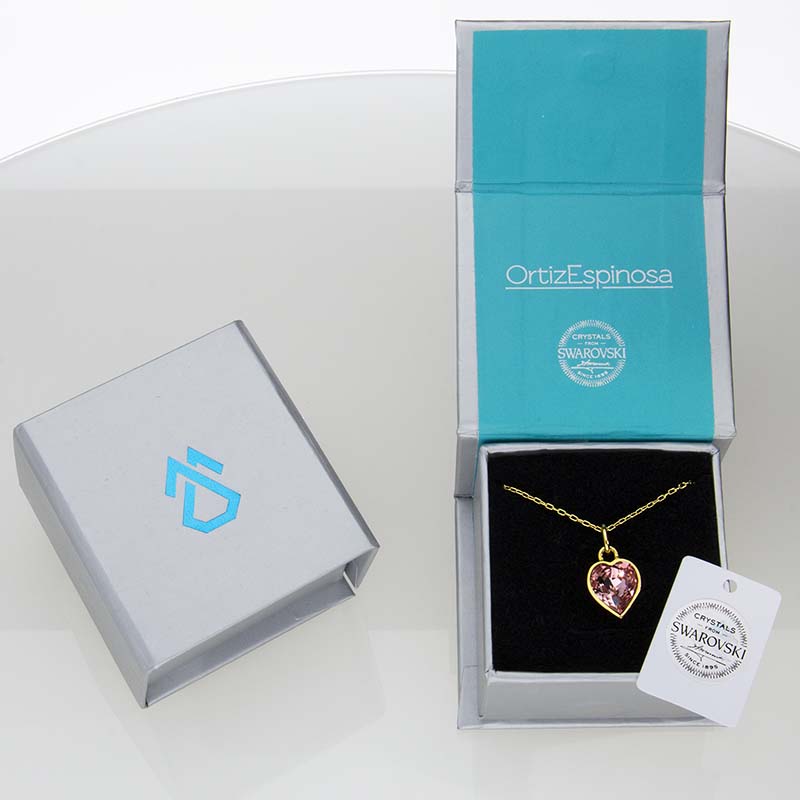 Collar para Mujer con Cristal Fino Europeo en forma de Corazón Chico- Bañado en Oro 14k- Collar Elegante y Brillante-Collares de Mujer de Moda- Joyería para Mujer de Moda- Regalo especial