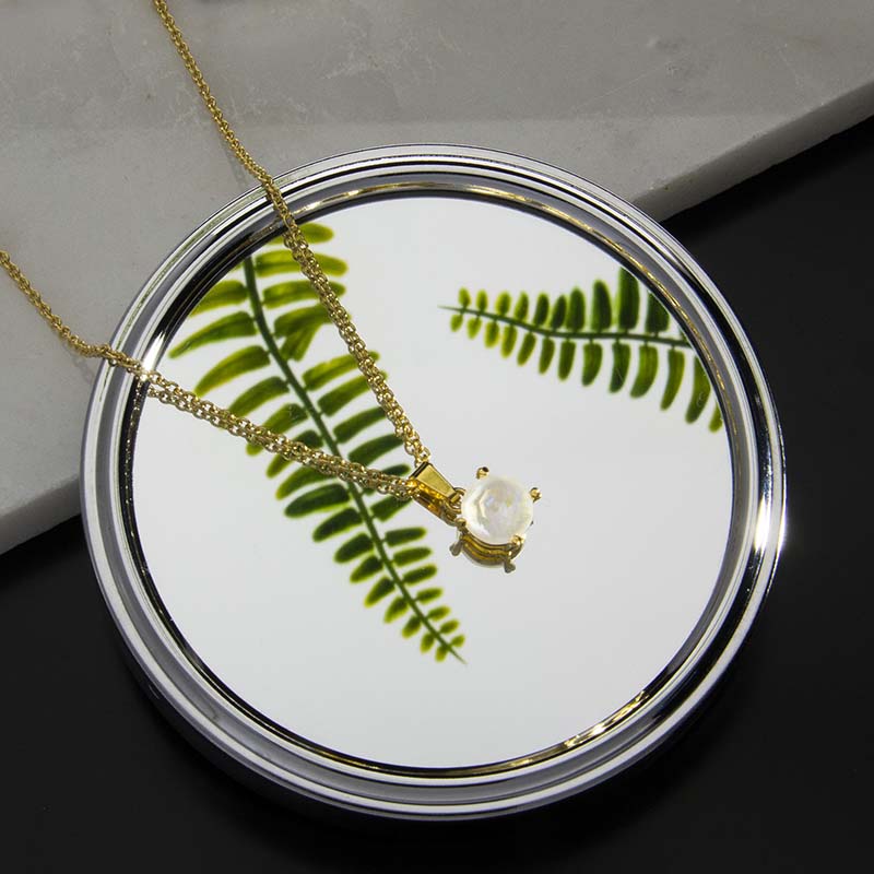 Collar para Mujer con Cristal Fino Europeo Solitario, Bañado en Oro 14k- Collar Elegante y Brillante-Collares de Mujer de Moda- Joyería para Mujer de Moda- Regalo especial