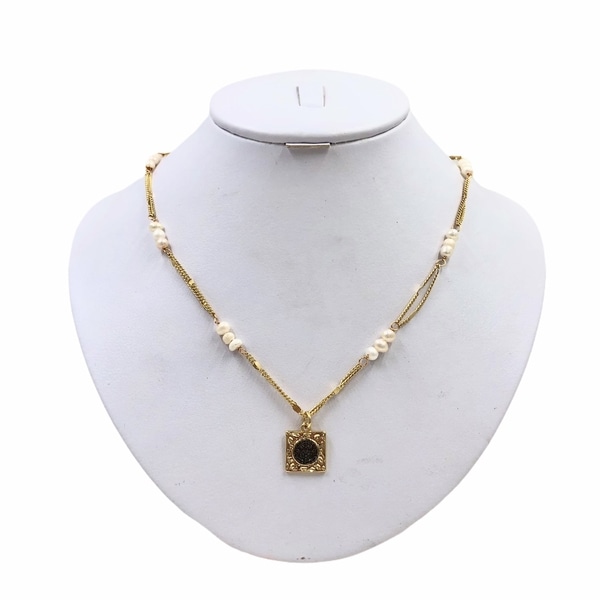 Collar en Chapa de Oro de 14K con Perlas y Hermoso dije - Mancini Joyas