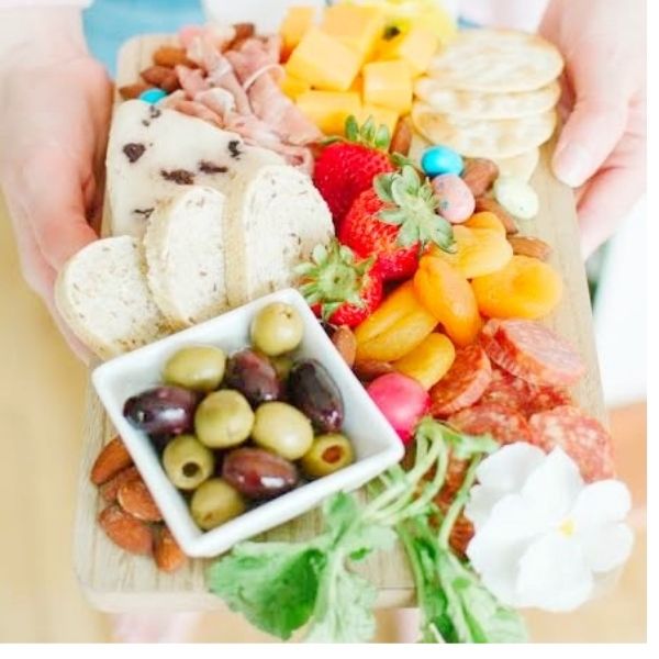 Tabla De Mármol y Madera Rectangular  Para Presentación Quesos Carnes Frías Sushi