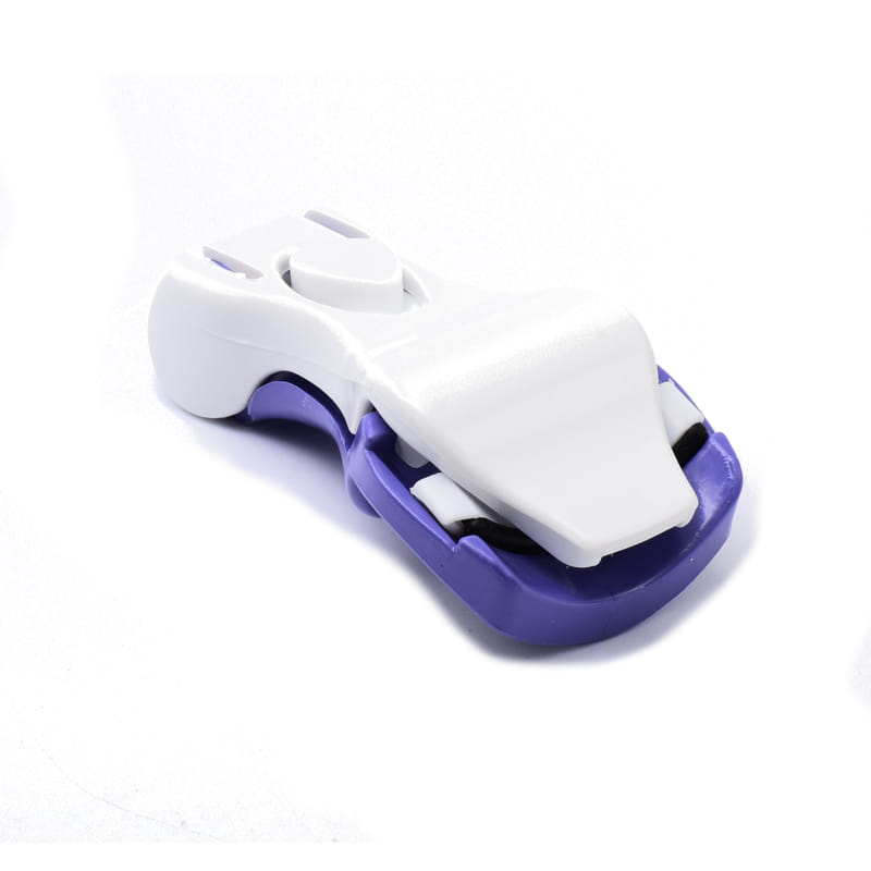 Enchinador Para Pestañas De Plastico Y Con Seguro Color Morado