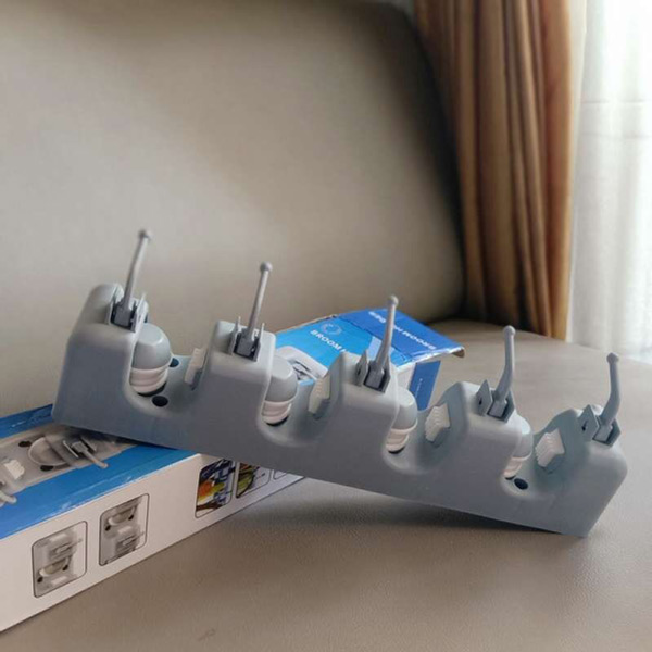 ORGANIZADOR PARA ESCOBAS.