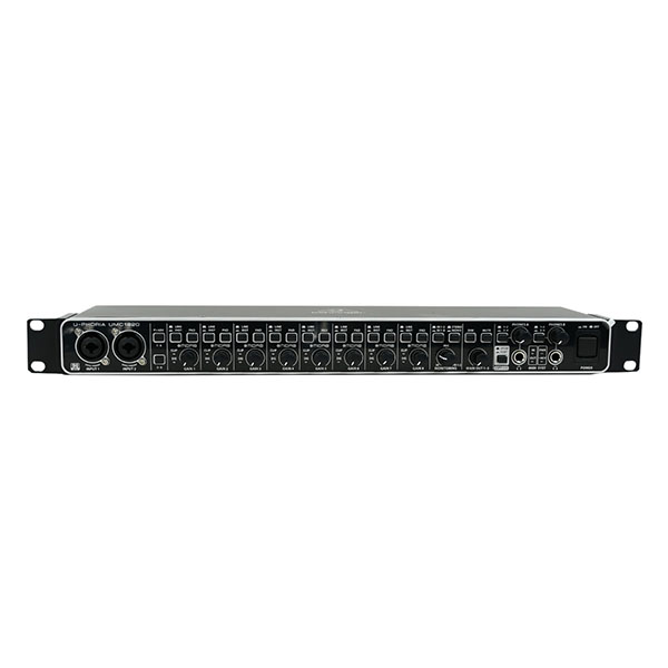Interface De Audio Behringer U-phoria Umc1820 100v/240v