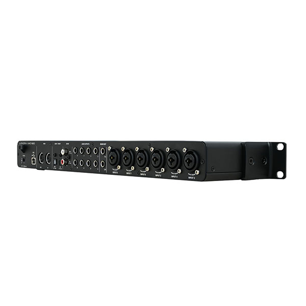 Interface De Audio Behringer U-phoria Umc1820 100v/240v