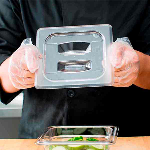 Inserto y tapa de 10cms policarbonato Cambro 64CW135  - 8 piezas