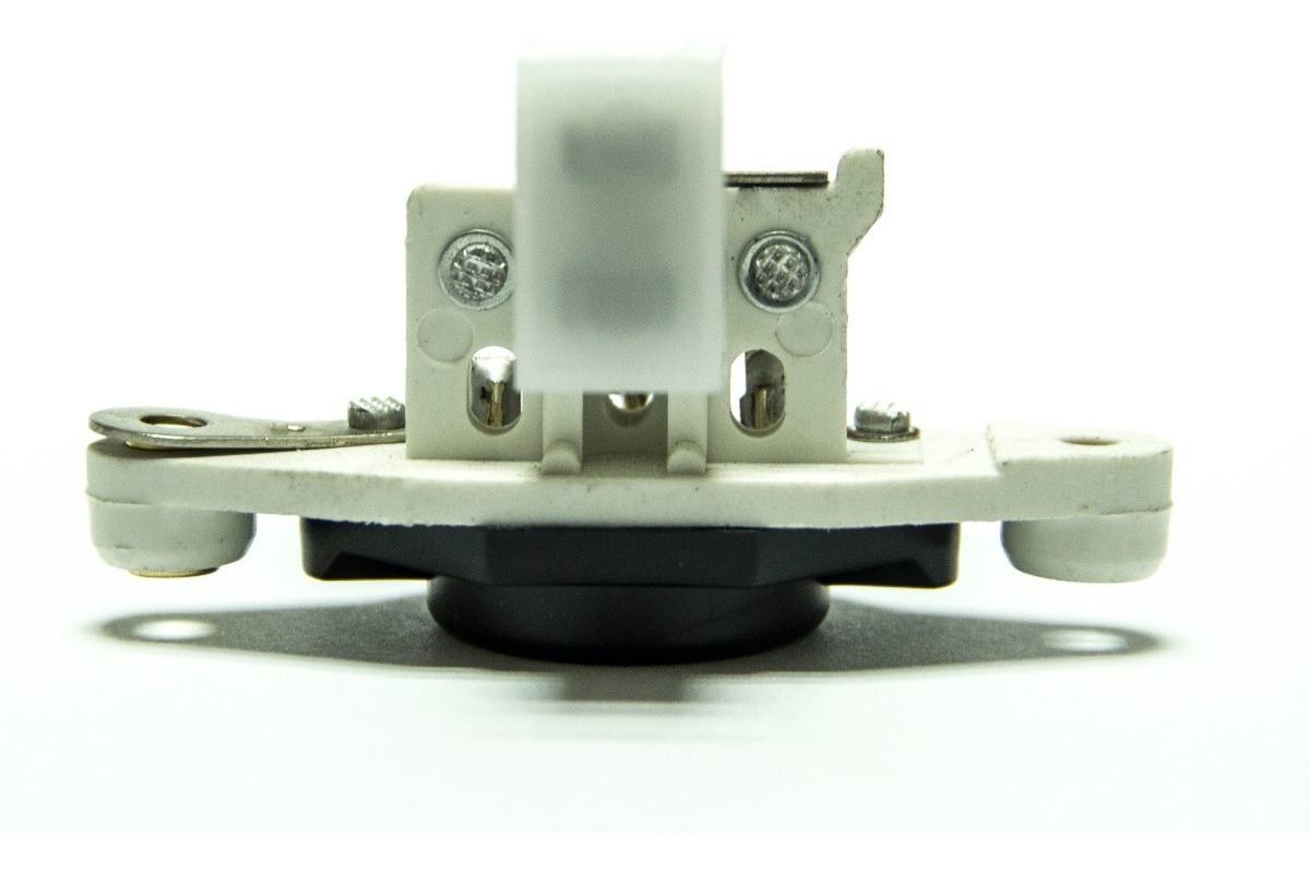 Regulador De Voltaje Alternador Vw A2 Polo Derby 14v C/envio