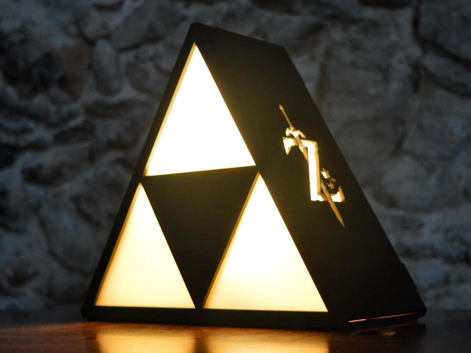 Lámpara Temática Zelda Trifuerza Link Nintendo