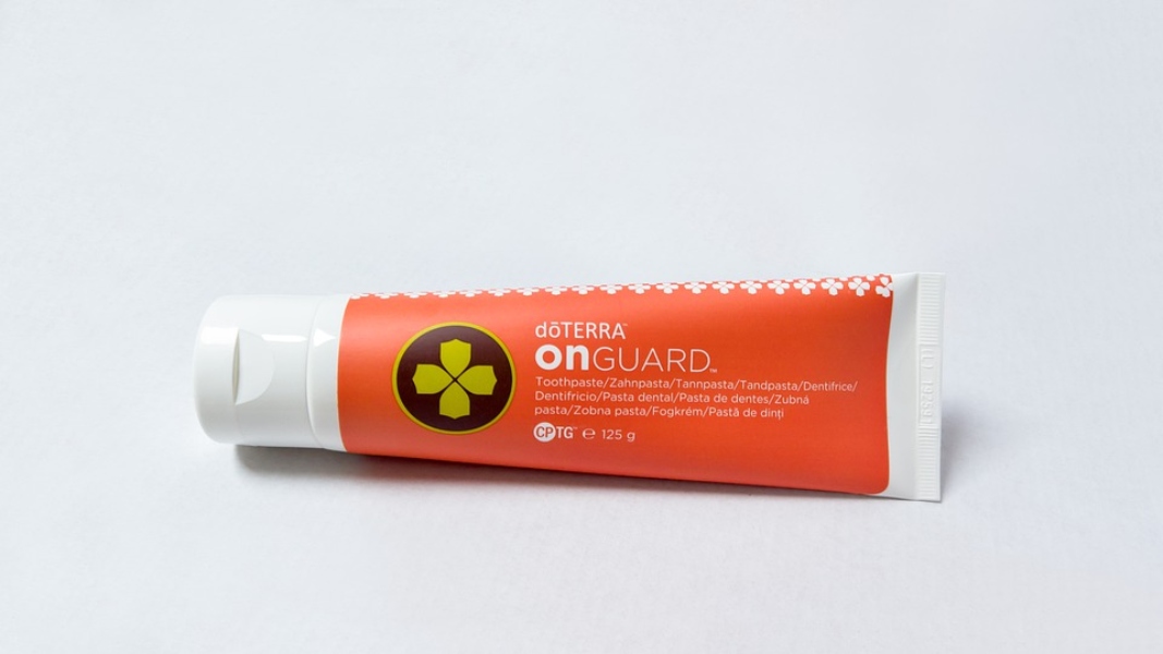 PASTA DENTAL BLANQUEADORA ON GUARD DOTERRA
