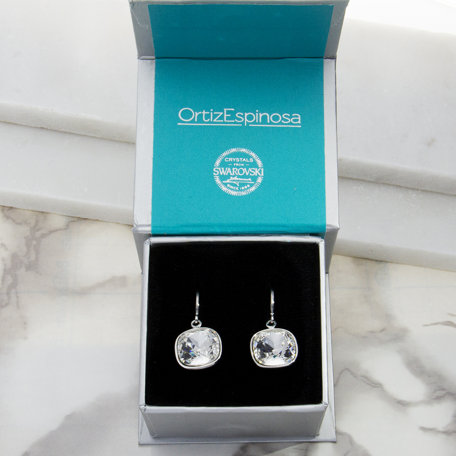 Arete para Mujer con Cristal Fino Europeo en forma de Cuadrado, Bañado en Rodio, Arete Elegante y Brillante, Aretes de Mujer de Moda, Joyería para Mujer de Moda, Regalo especial