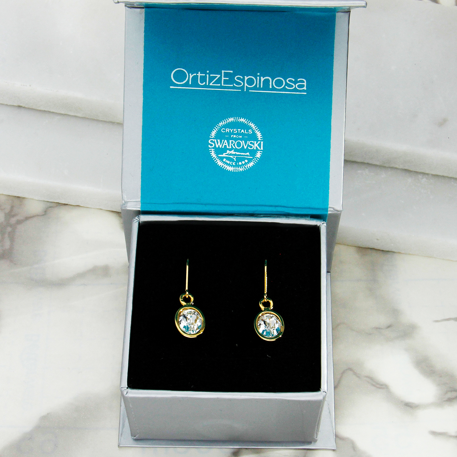 Arete para Mujer con Cristal Fino Europeo en forma de Oval Mini, Bañado en Oro 14k, Arete Elegante y Brillante, Aretes de Mujer de Moda, Joyería para Mujer de Moda, Regalo especial