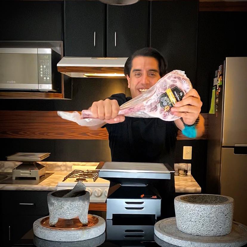 CARBONeat Nuevo C25+ Asador de carbón portátil con parrilla de acero inoxidable para centro de mesa ENCIENDE SIN SOPLAR. Cómo lo viste en Shark Tank México