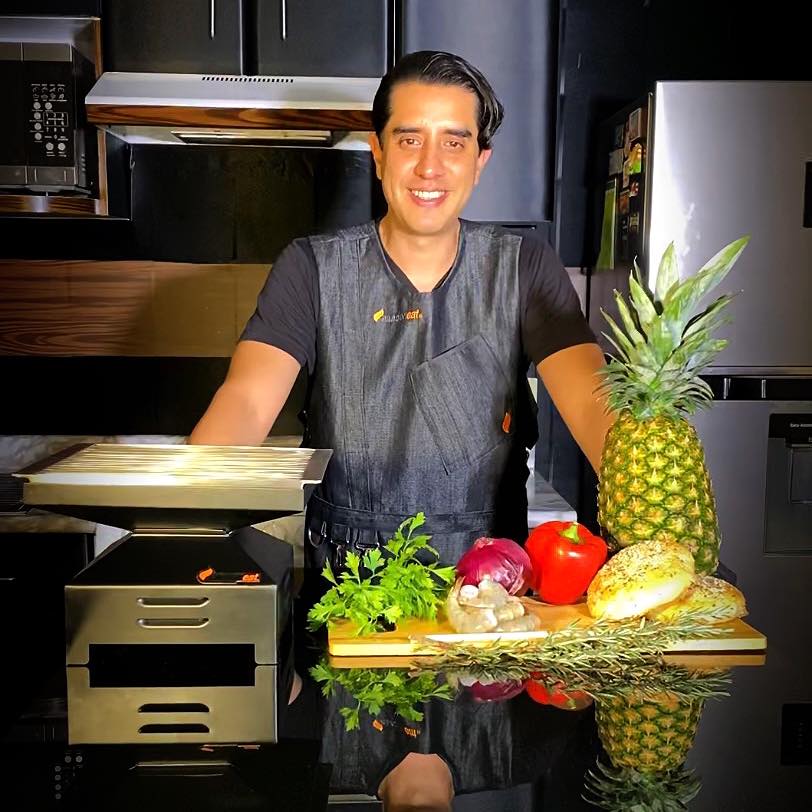 CARBONeat Mandil Prenda de diseño Premium Ajustable de moda