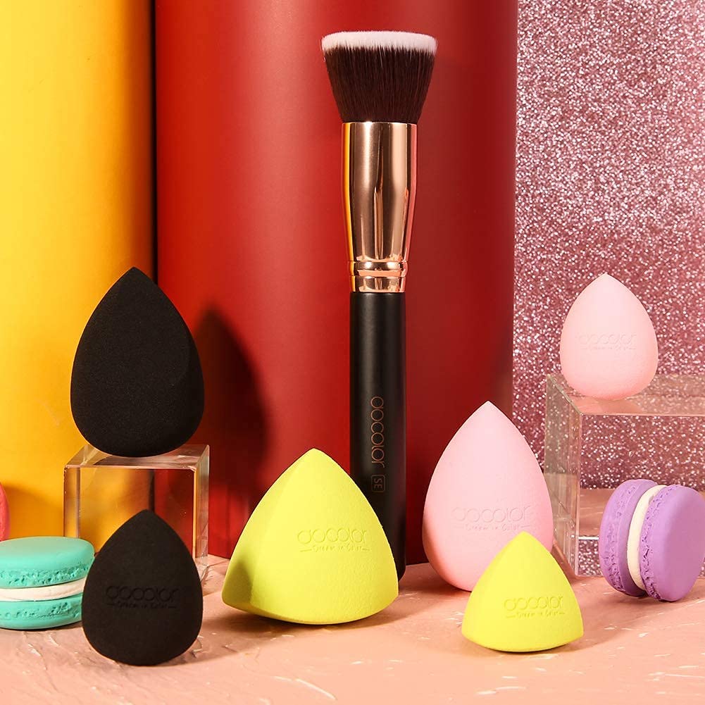 Docolor 6 + 1 esponjas de maquillaje con cepillo de base, brocha Kabuki de parte superior plana y esponja de belleza multicolor sin látex para líquido, crema y polvo, pulido, mezcla, base de cobertura completa