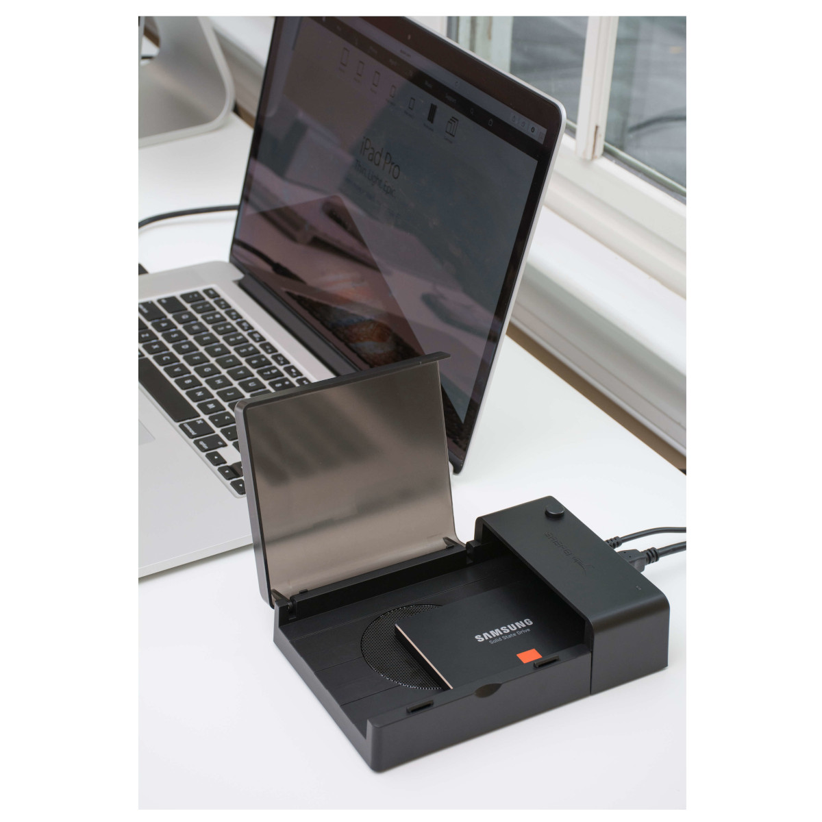 Docking Station Estación Acoplamiento Discos Duro HDD y SSD 2.5" y 3.5" Sabrent