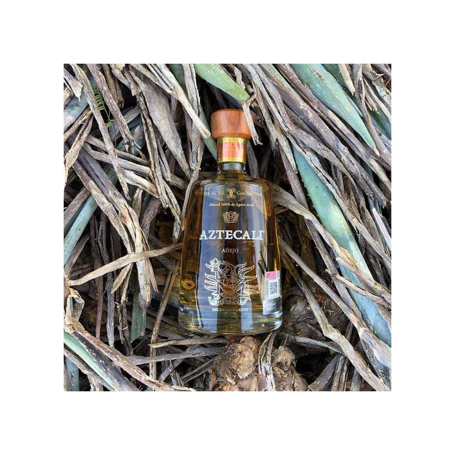 Mezcal Aztecali Añejo 750ml Agave Azul Premium