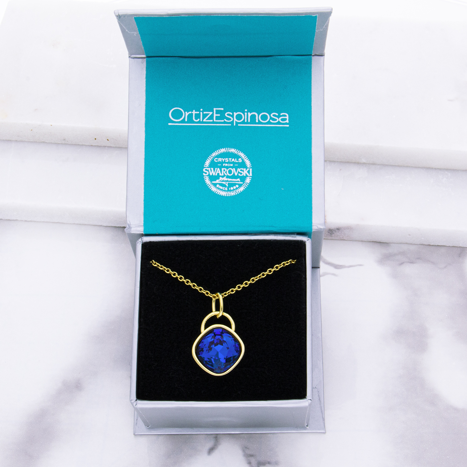 Collar para Mujer con Cristal Fino Europeo en forma de Rombo, Bañado en Oro 14k- Collar Elegante y Brillante-Collares de Mujer de Moda- Joyería para Mujer de Moda- Regalo especial