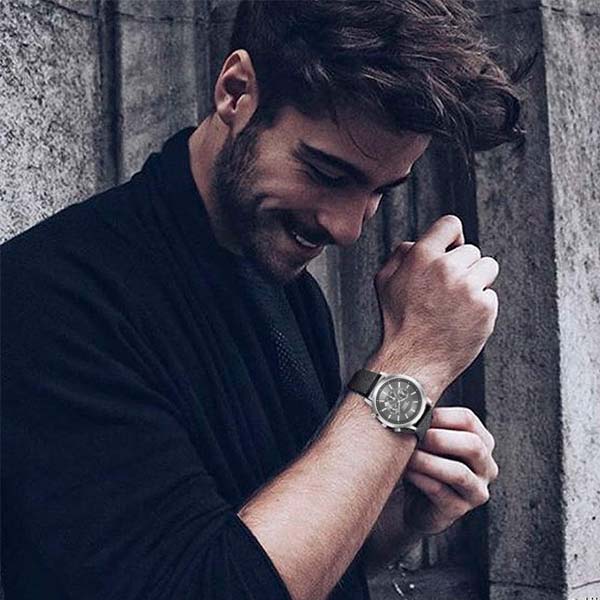 Reloj Chronos para Hombre con Fechador Extensible de Cuero 