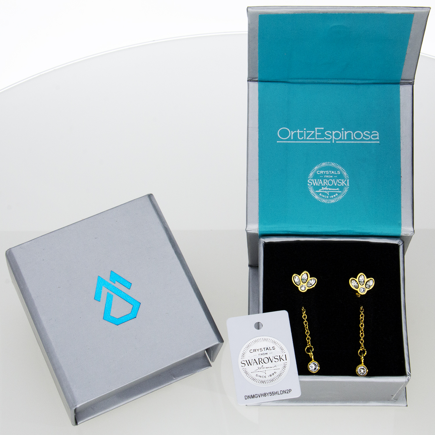 Arete para Mujer con Cristal Fino Europeo Navette, Bañado en Oro 14k, Arete Elegante y Brillante, Aretes de Mujer de Moda, Joyería para Mujer de Moda, Regalo especial