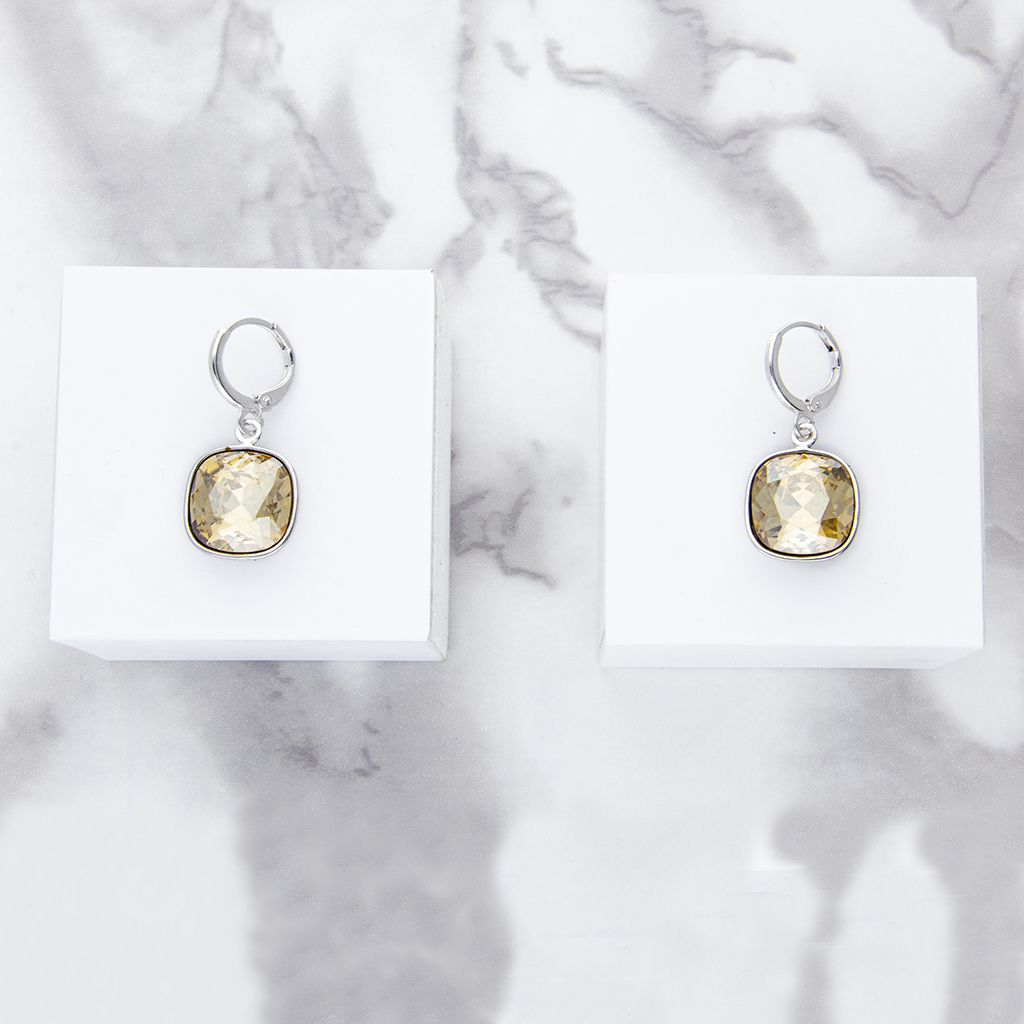 Arete para Mujer con Cristal Fino Europeo en forma de Cuadrado, Bañado en Rodio, Arete Elegante y Brillante, Aretes de Mujer de Moda, Joyería para Mujer de Moda, Regalo especial