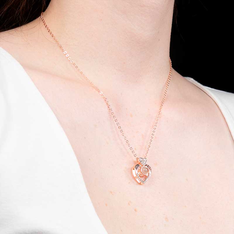 Collar Te Amo Con Proyeccion En 100 Idiomas