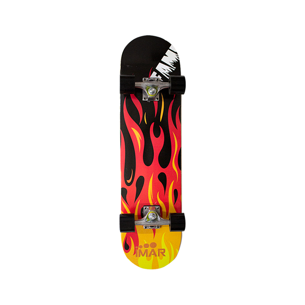 Flamas Racing Negras Kit Patineta Flamas Negras Con Set de Protecciones PU Alta Resistencia