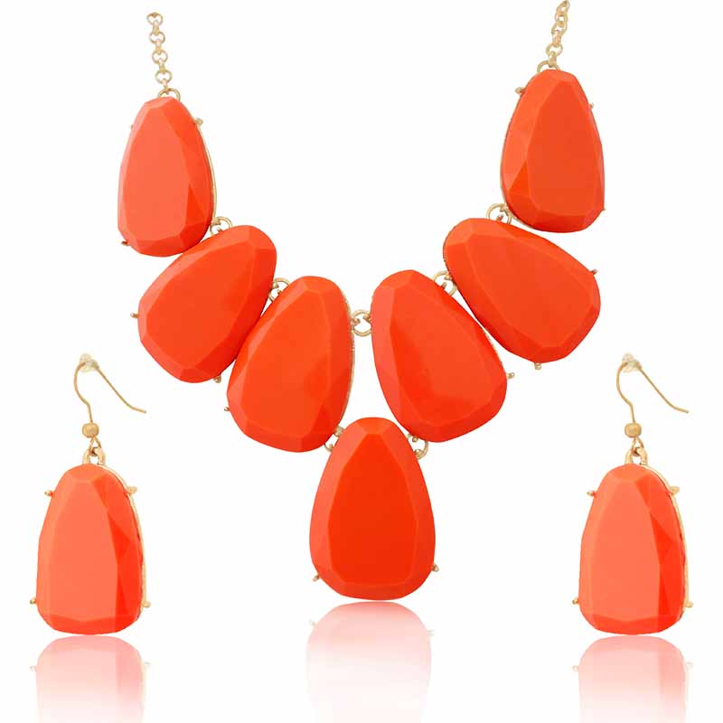 Juego, Kit, Set, De Collar Y Aretes #24 Oro 18k Laminado,  Collar largo de 42cm con 6 Piedras Tipo Gemas Anaranjadas de 4.5cm Dije de 4.5 x3cm, Aretes colgantes de Piedra Tipo Gema Anaranjada 