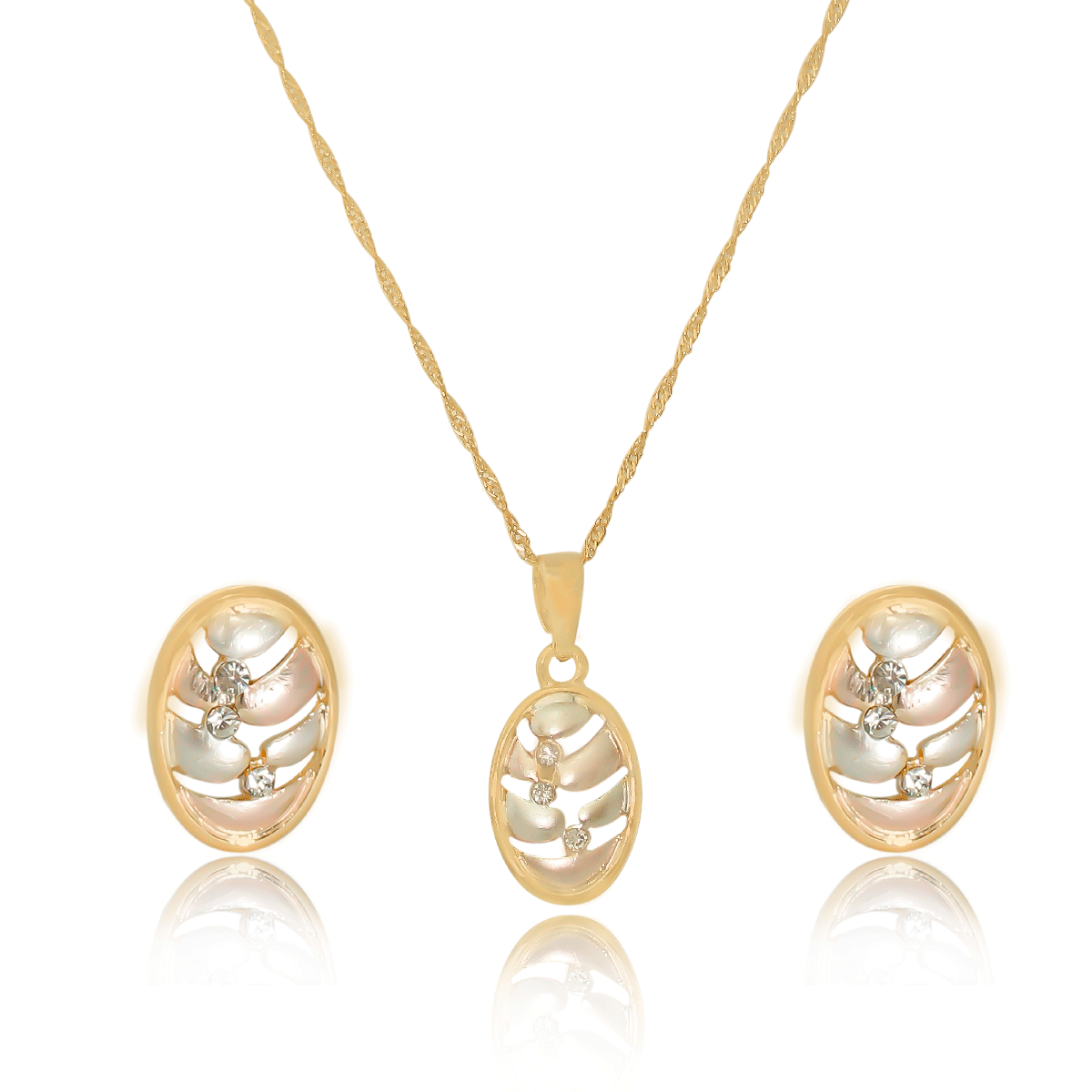 Juego, Set, Kit, De Collar Y Aretes #05 Oro 18k Laminado, collar largo 48cm, Dije en forma oval con hojas plateadas al centro y pequeñas zirconias brillantes de 2x1cm, Aretes de la misma forma que dije