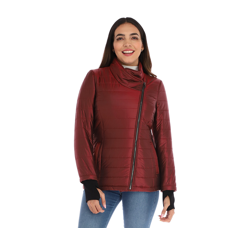 Chamarra capitonada Shyla asimétrica con puños integrados