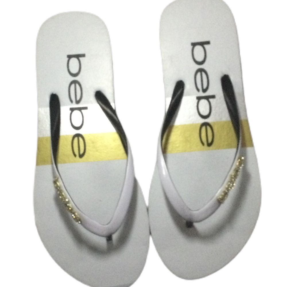 Sandalias Marca Bebe Para Dama Con Logo Piedras Brillos Talla 26 CM