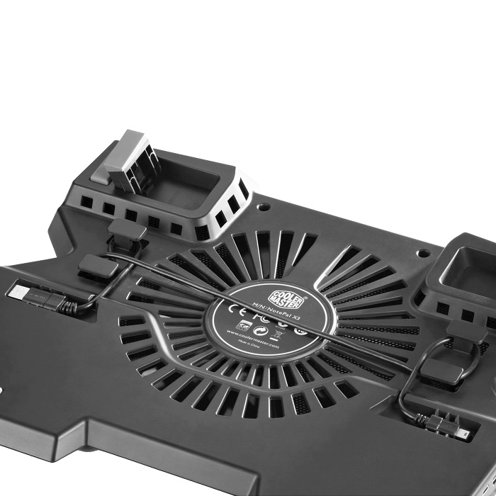 Base Cooler Master NotePal X3 Con Ventilador Para Laptop De 9" a 17" R9-NBC-NPX3-GP