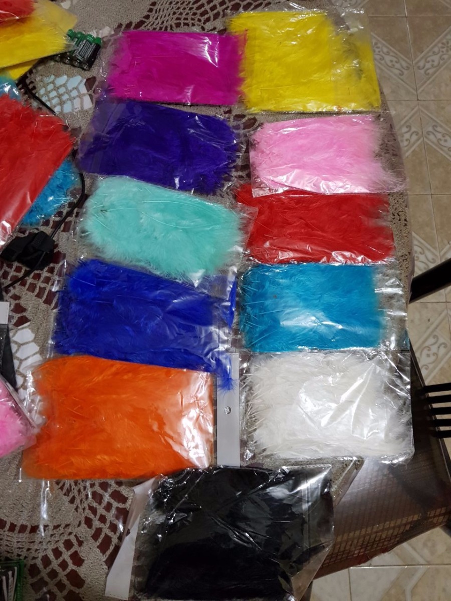 Globo Led + Pilas + Plumas Globos Con Luces De Colores