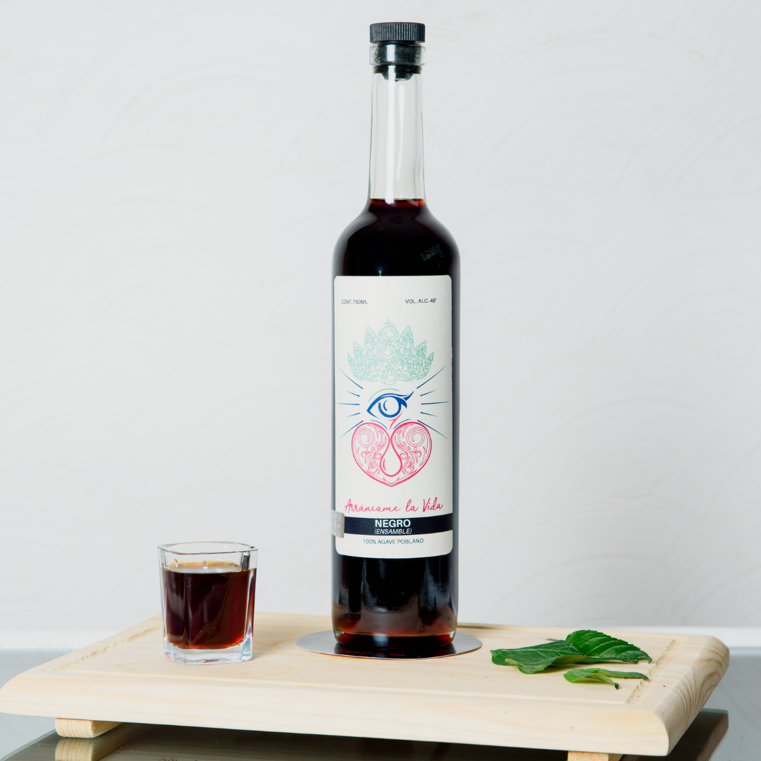 Mezcal Negro Nakú