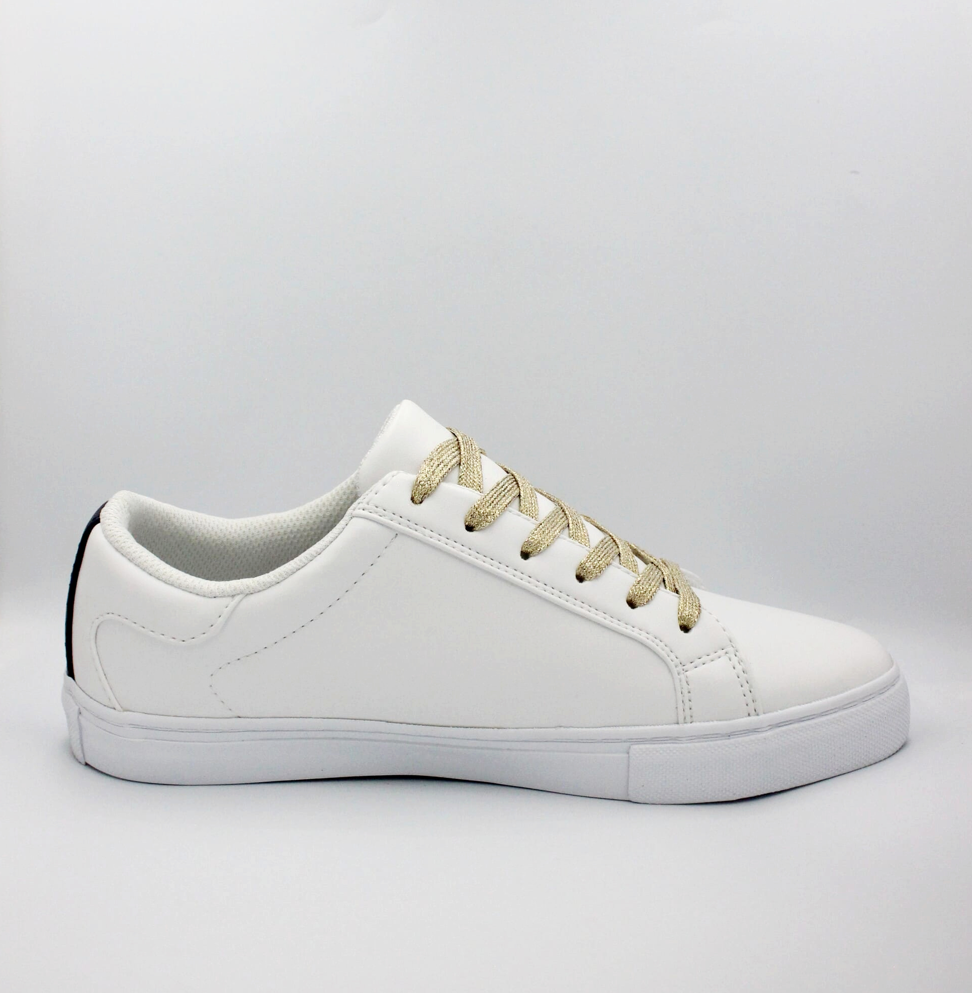 Tenis Tommy Hilfiger Lazzen Blanco Azul Rojo de Dama