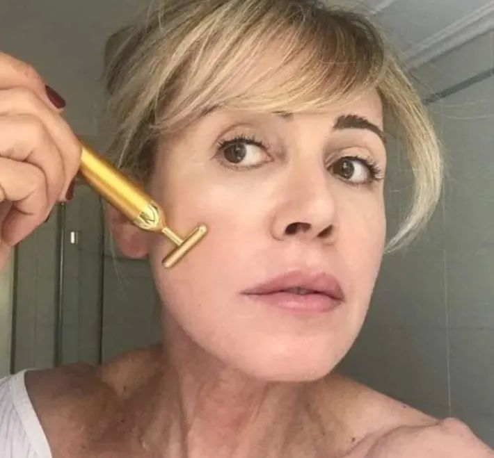 Masajeador Facial 24K Energy Beauty Bar Gold