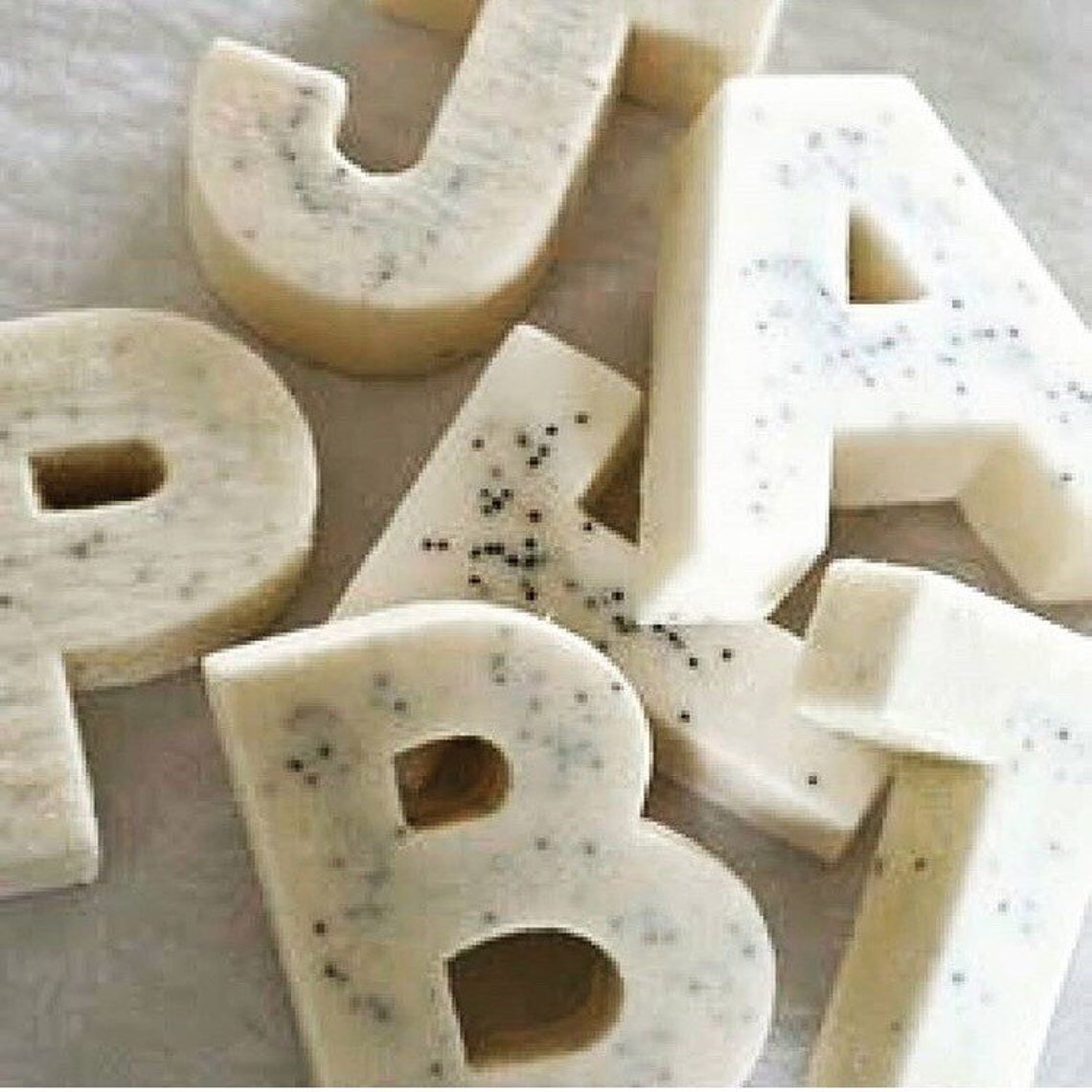 Molde de silicón Abecedario Alfabeto en Letras Mayúsculas para Repostería y Manualidades, Gris