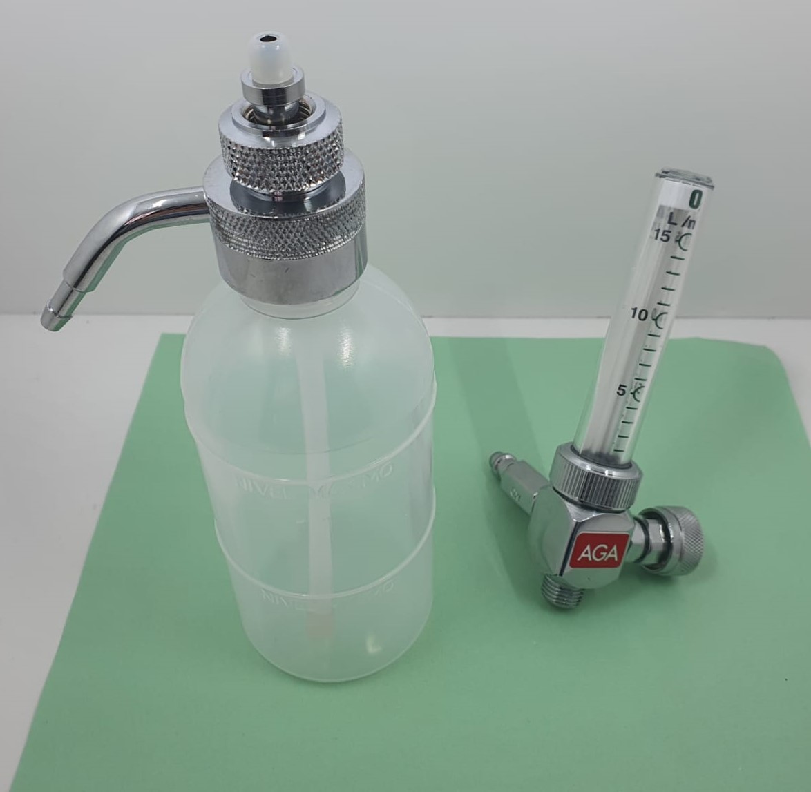 Flujometro de oxigeno sencillo de 0 - 15 lpm, conexión Puritan, con humedecedor reusable