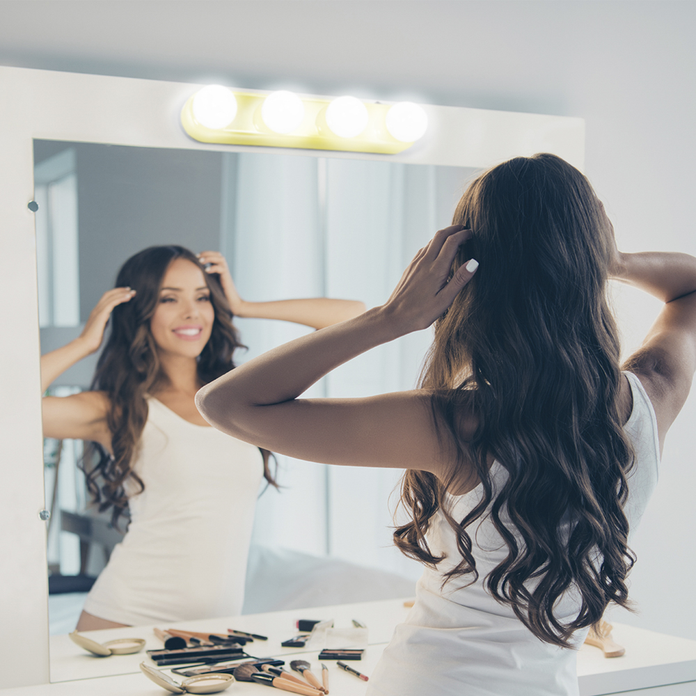 Lámpara LED con 4 Luces para Tocador y Salones, Ideal para Maquillarse o Tomar Videos Steren LAM-165