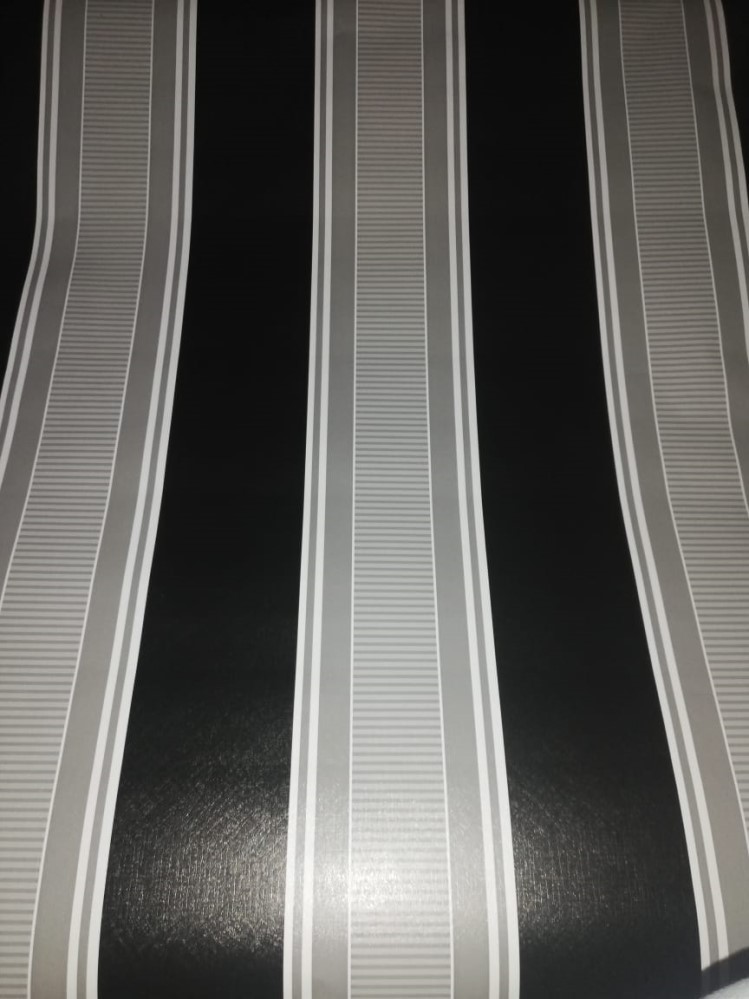 PAPEL TAPIZ ADHERIBLE RAYAS GRIS Y NEGRO 2m X 45cm TP21