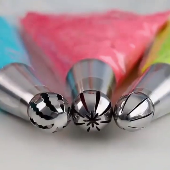 Kit 91 piezas Boquillas rizadas, Duyas Rusas, de Tulipanes, Esfera y Olanes para decoración de cupcakes