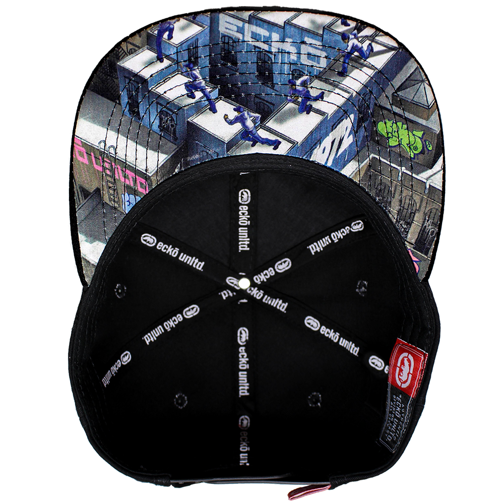 Gorra ECKO UNLTD, bordado alto relieve logo bicolor, visera plana, sublimado bajo visera 