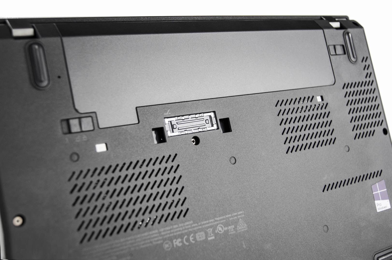 Laptop Lenovo ThinkPad X260-12.5"- Intel Core i5-6 Sexta Gen  - 8GB Ram- 256 ssd gb de Almacenamiento HDD-CON CAMARA WEB- Windows 10 Pro- Equipo Clase a, Reacondicionado