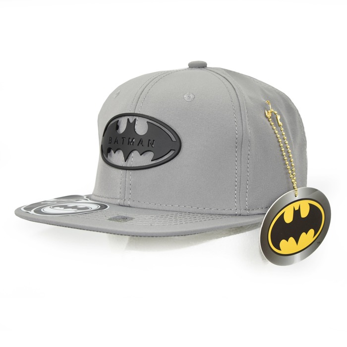 Gorra Batman Metal Badge Dc Comics Gris