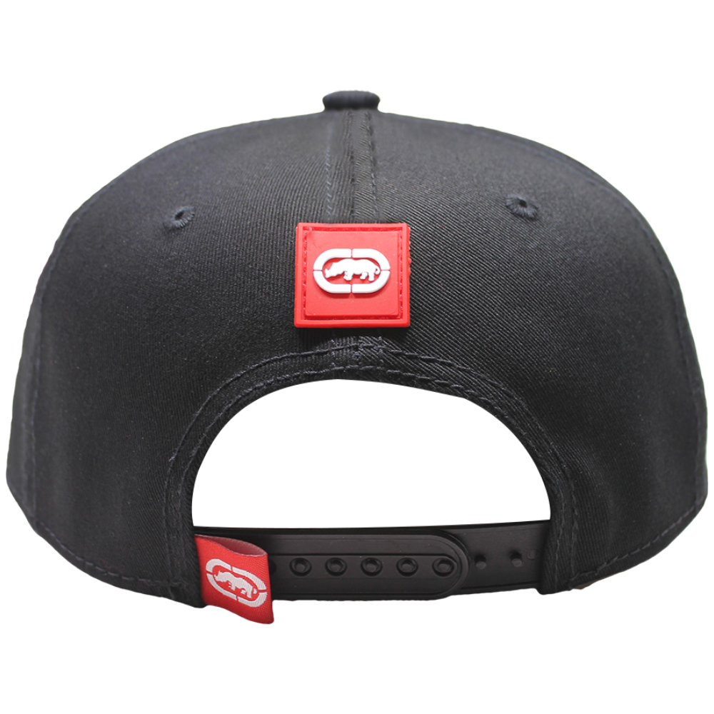 Gorra ECKO UNLTD, bordado alto relieve logo bicolor, visera plana, sublimado bajo visera 