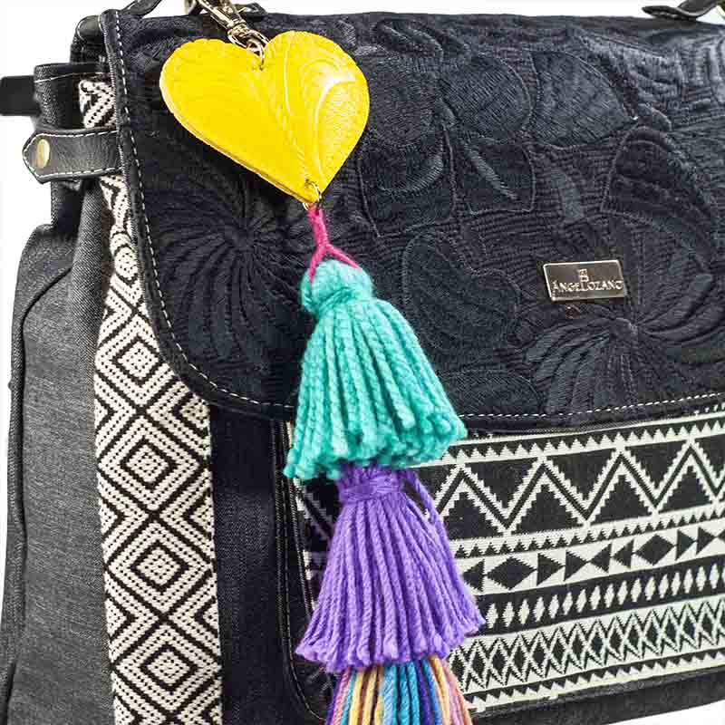 Bolso AngeLozano de Sintetico, Mezclilla y Telar de EtnicoModelo Monica Color Negro