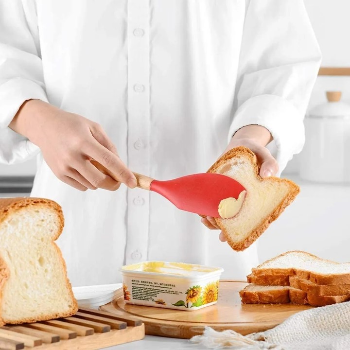 Juego de Utensilios de Cocina, espátulas miserables, batidor de globo, brocha, palas de silicón con mango de madera, Rojo