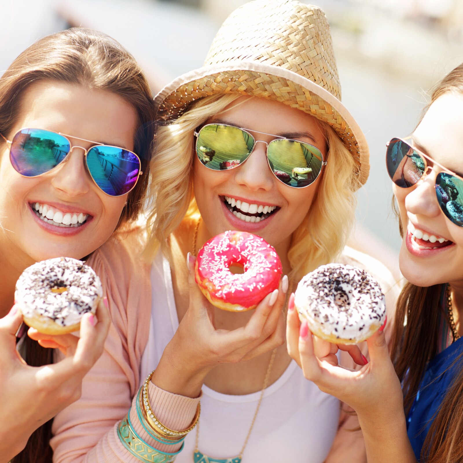 Molde de Silicón para Hornear 6 Donas con Relieve, Rosa