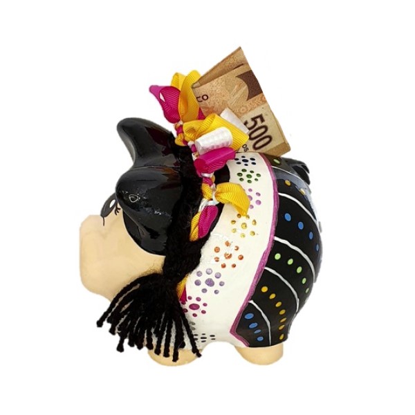 Alcancia puerquito vestido de muñeca lele (queretana) Mexicana